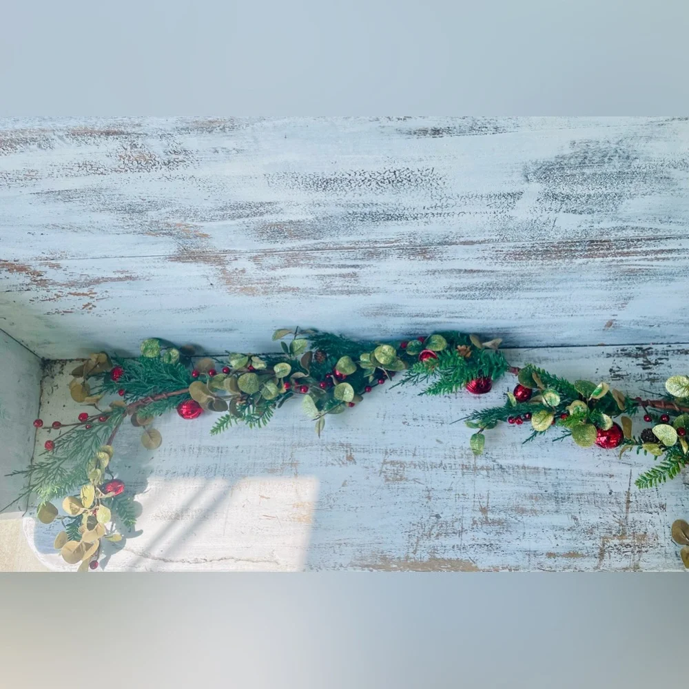 Resounding Cheer Christmas Jingle Bell Garland